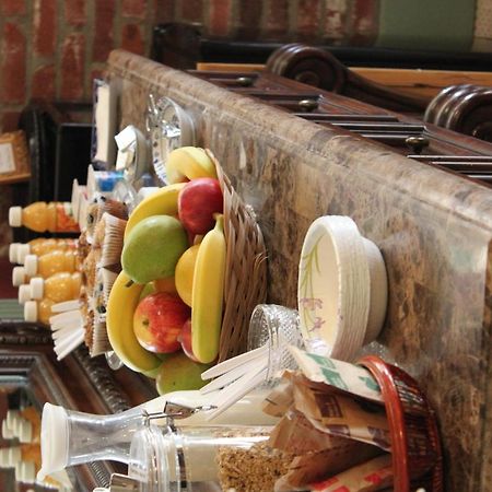 Weinhard Hotel Dayton Bagian luar foto
