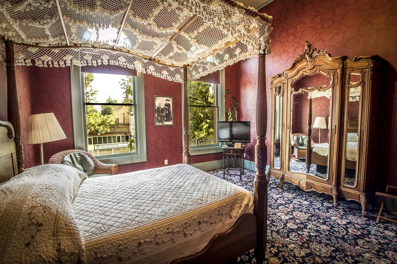 Weinhard Hotel Dayton Bagian luar foto
