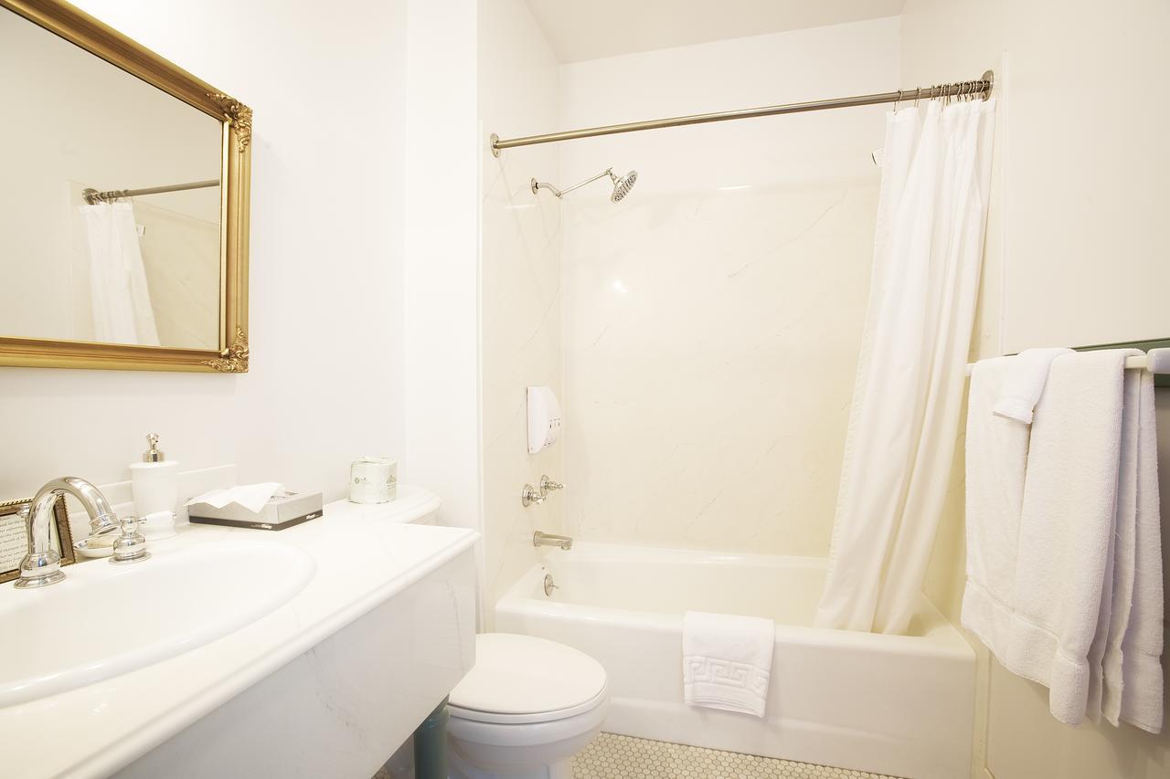 Weinhard Hotel Dayton Bagian luar foto